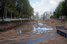 841982 Gezicht op de werkzaamheden ten behoeve van het opnieuw aanleggen van de Stadsbuitengracht te Utrecht, ter ...